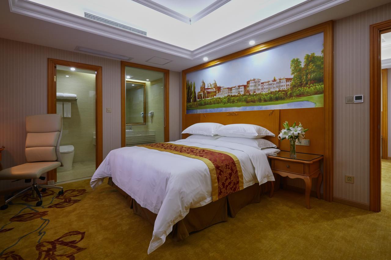 Venus International Hotel Shanghai South Shenjiang Road Eksteriør billede